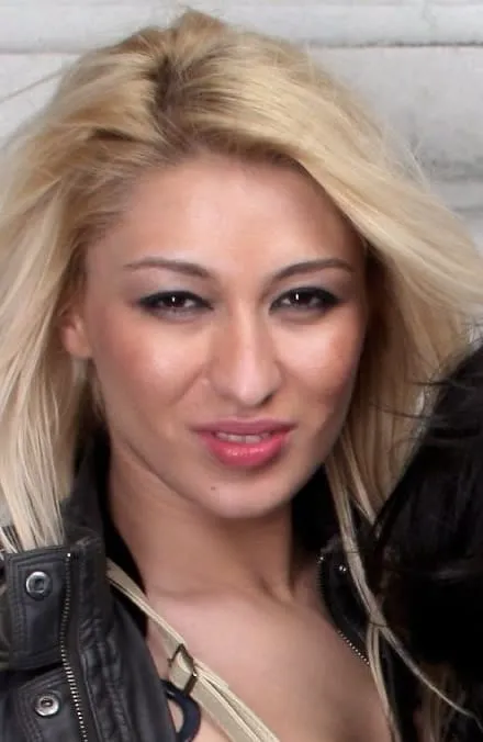 Alexia, 25 ans — rencontre sexe à Auriol