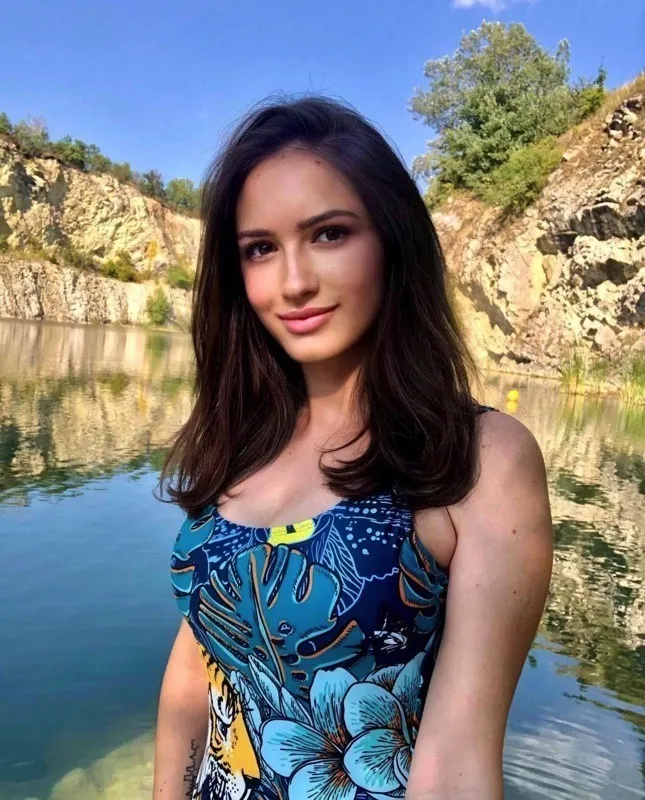 Nassima, 34 ans — rencontre sexe à Sarrebourg