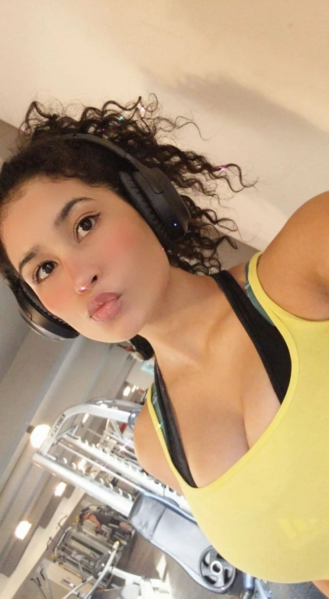 Oumaima, 24 ans — rencontre sexe à Périgny