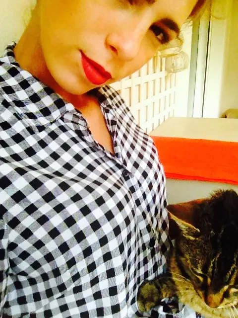 Lily, 24 ans — rencontre sexe à Aubigny-Les Clouzeaux