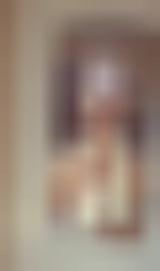 Mouna, 23 ans — rencontre sexe à Mont-de-Marsan