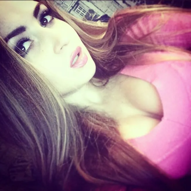 Romane, 22 ans — rencontre sexe à Hyères