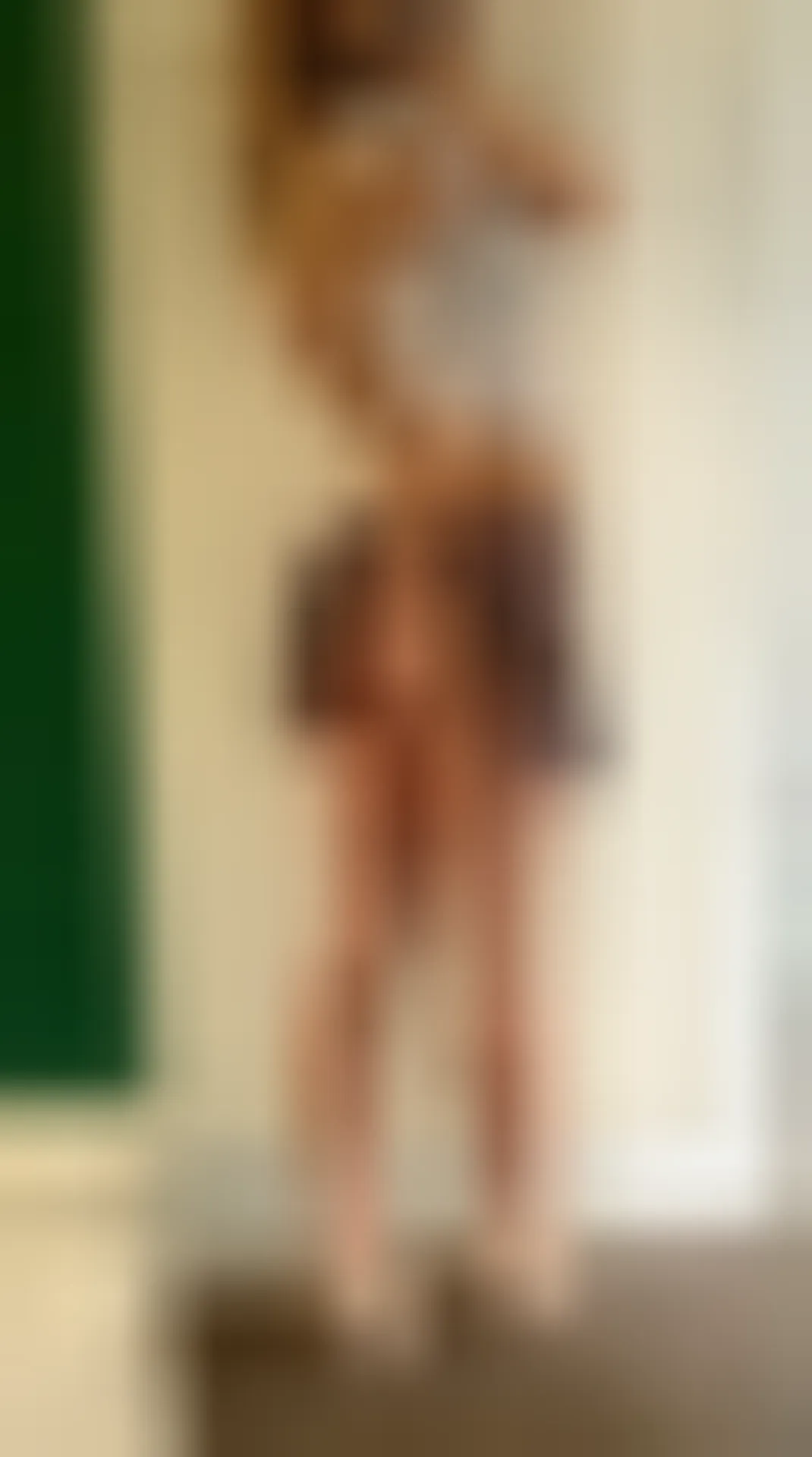 Louna, 19 ans — rencontre sexe à Saint-Ouen-sur-Seine