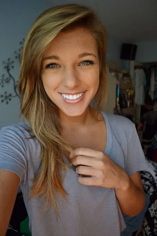 Adèle, 22 ans — rencontre sexe à Toulon