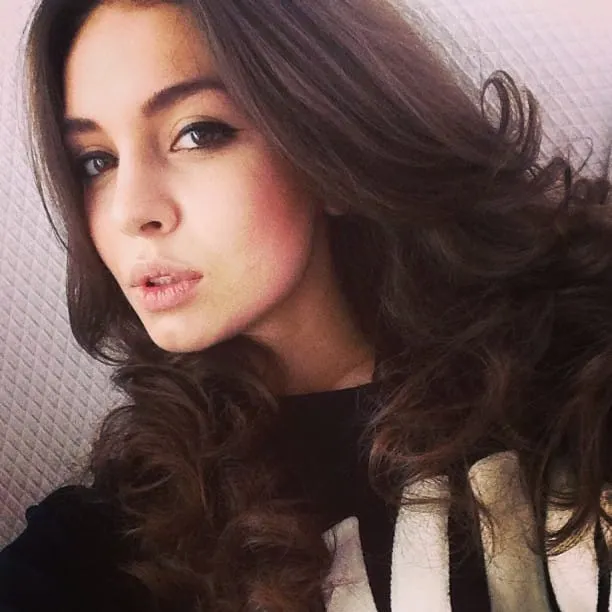 Calista, 24 ans — rencontre sexe à Les Mureaux