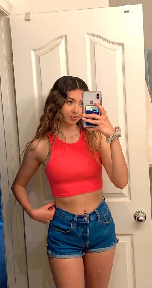 Aëlys, 21 ans — rencontre sexe à Aniche