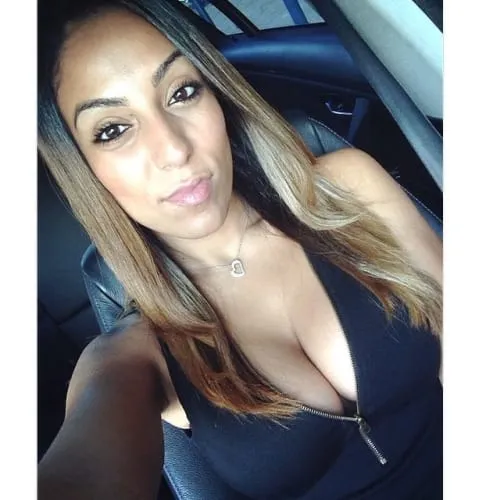 Mina, 29 ans — rencontre sexe à Bordeaux