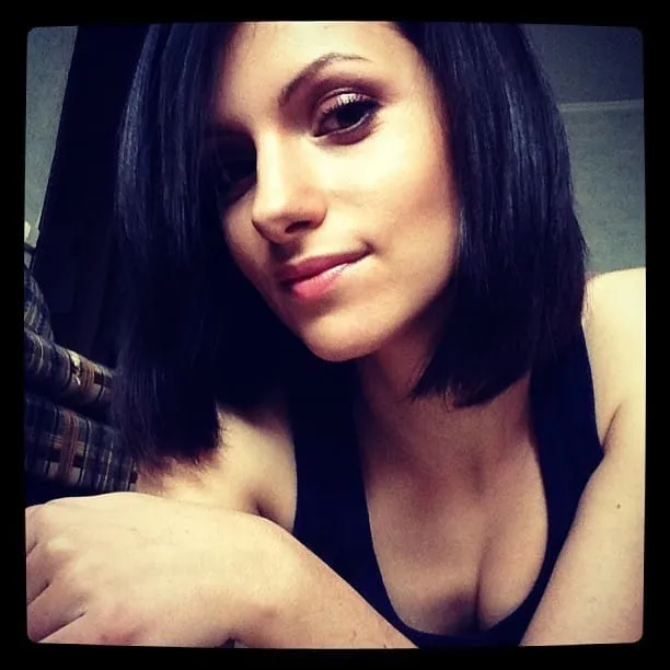 Flore, 21 ans — rencontre sexe à Sèvres