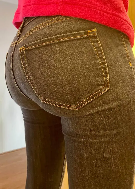 Soukaina, 27 ans — rencontre sexe à Val-de-Moder