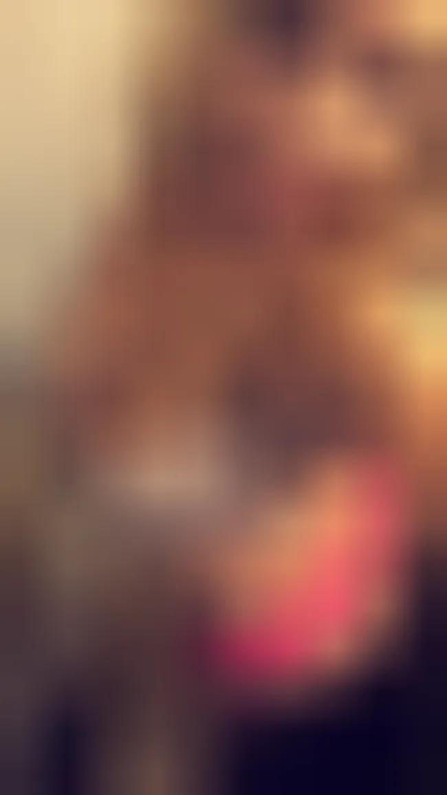 Faustine, 23 ans — rencontre sexe à Aubigny-Les Clouzeaux
