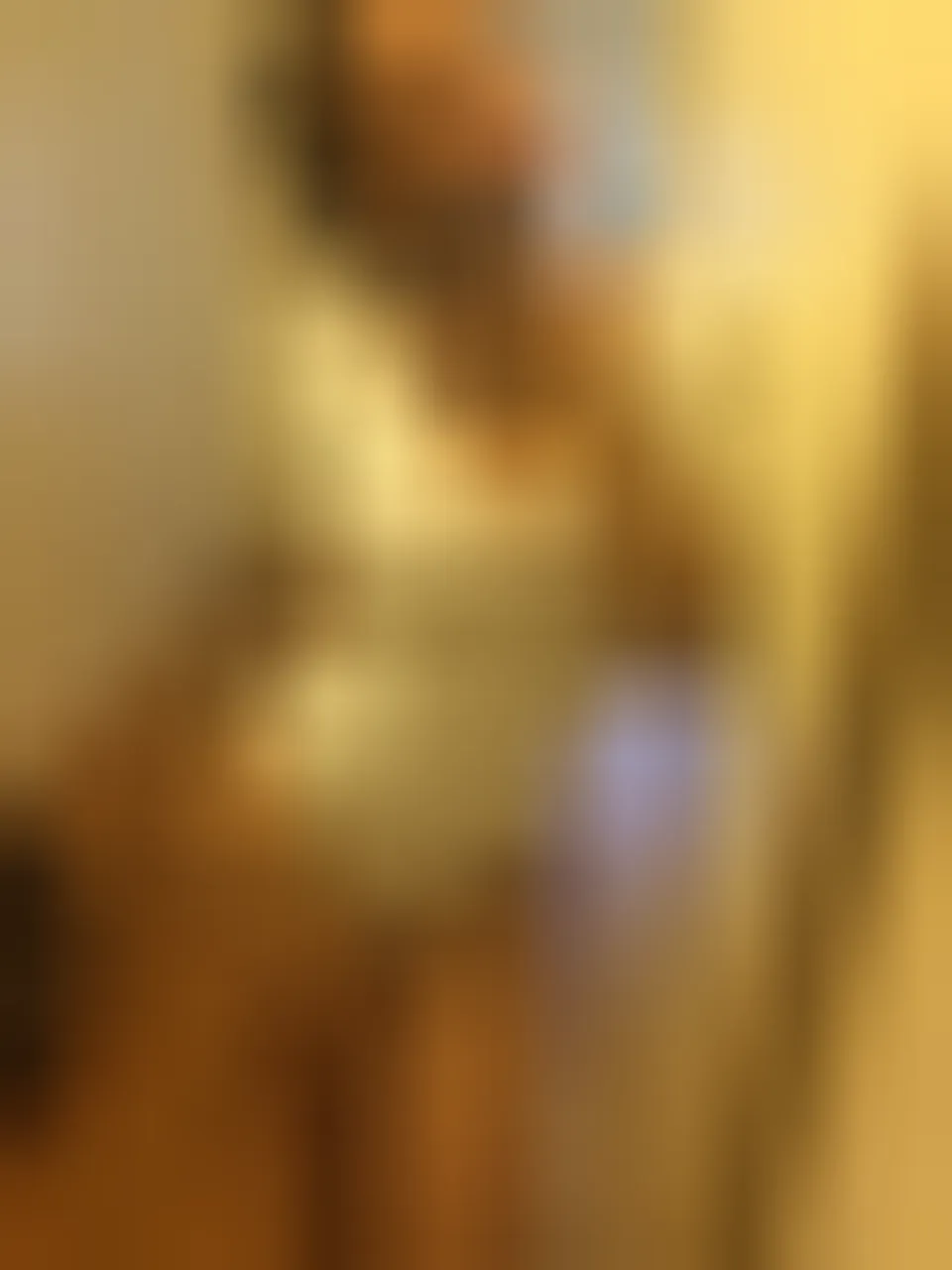 Jade, 19 ans — rencontre sexe à Saint-Nazaire