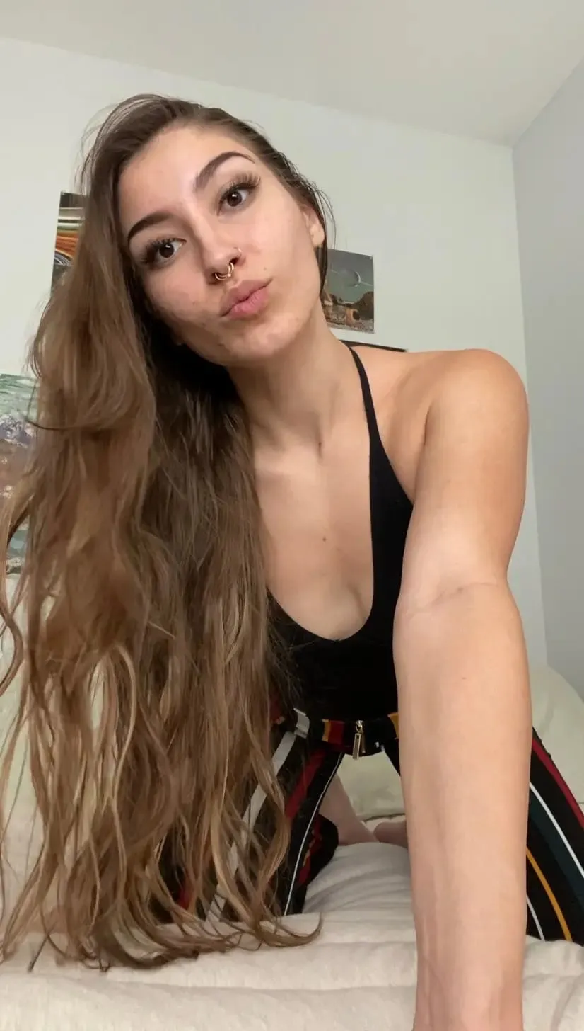 Auriane, 22 ans — rencontre sexe à Sèvres