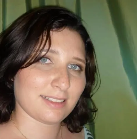 Jihane, 25 ans — rencontre sexe à Vannes