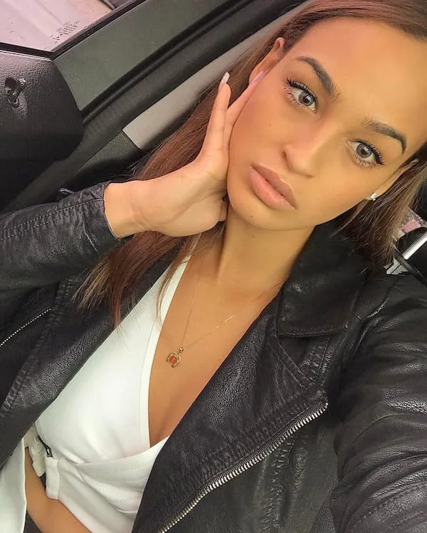 Anne, 27 ans — rencontre sexe à Castries