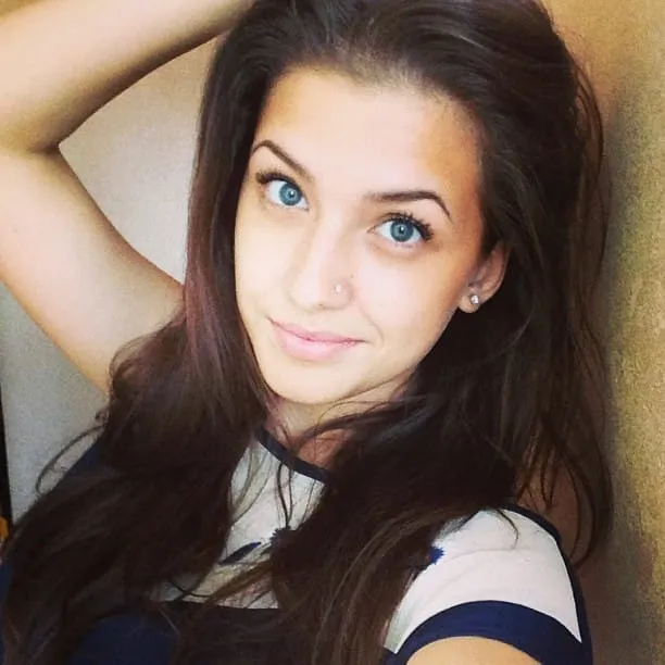 Hélène, 22 ans — rencontre sexe à Plescop