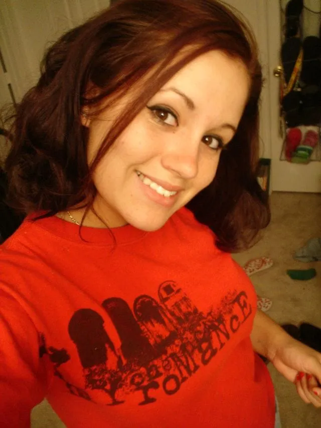 Alya, 19 ans — rencontre sexe à Caumont-sur-Durance