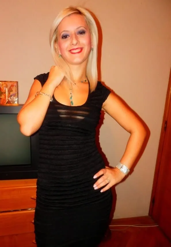 Églantine, 32 ans — rencontre sexe à Vitrolles