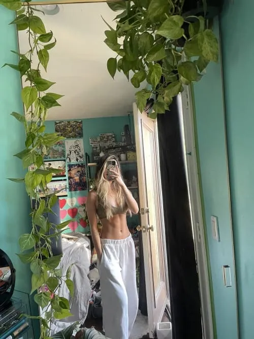 Lyna, 23 ans — rencontre sexe à Schiltigheim