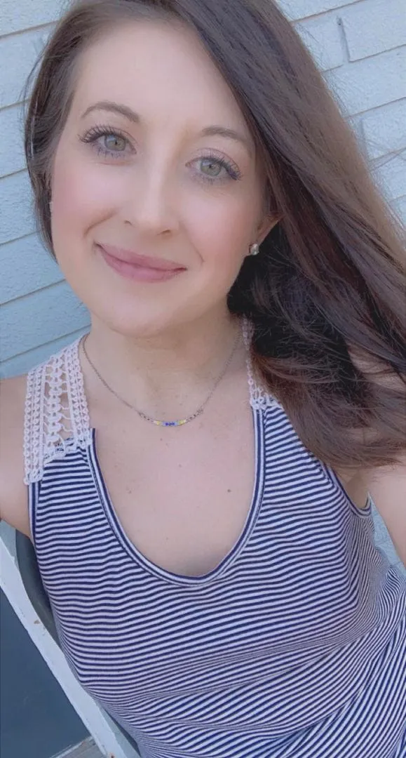 Lina, 23 ans — rencontre sexe à Ducos