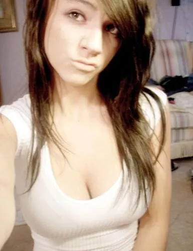 Djamila, 39 ans — rencontre sexe à Hyères