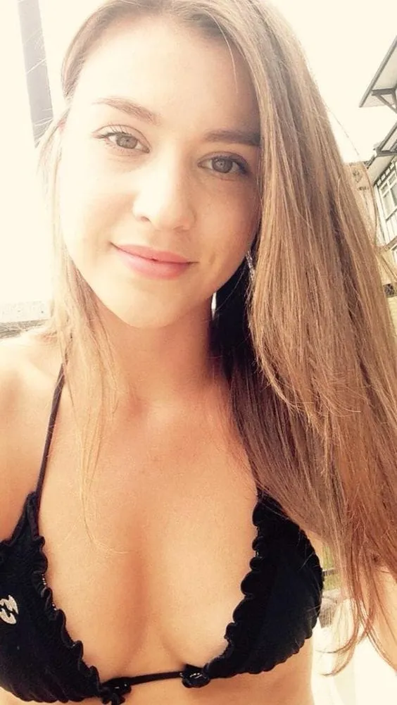 Dina, 28 ans — rencontre sexe à Challans