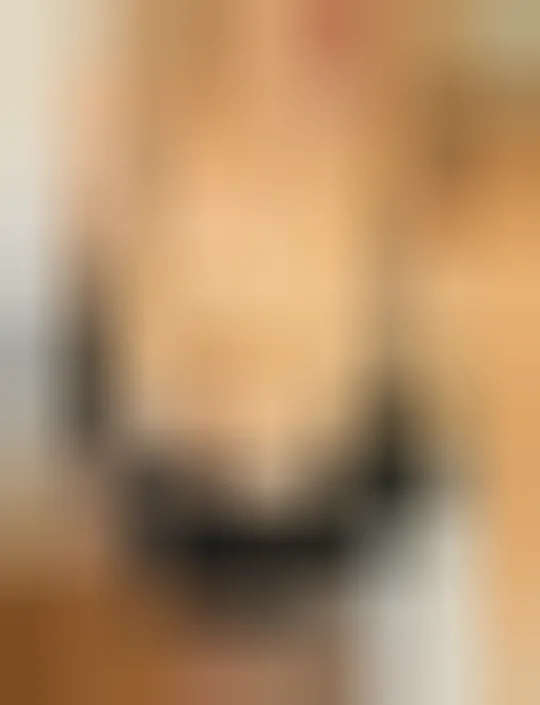Flora, 22 ans — rencontre sexe à Besançon