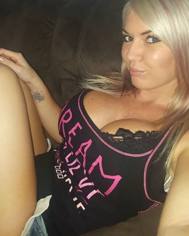 Amira, 25 ans — rencontre sexe à Bordeaux